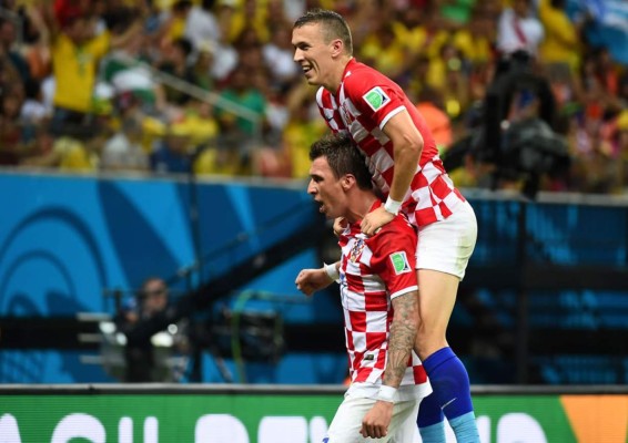 Croacia golea a Camerún y se jugará con México el pase a octavos