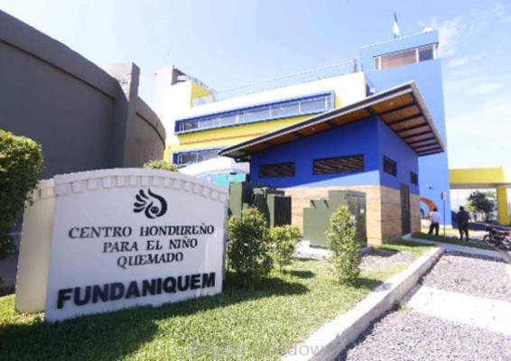 Muere niña hondureña que se quemó su cuerpecito con chilate