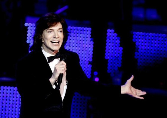 Camilo Sesto es hospitalizado de urgencia en Madrid, España