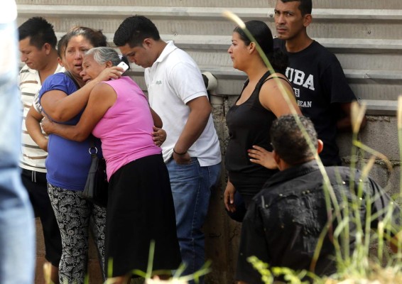 Tres muertos en dos ataques armados a terminales de buses