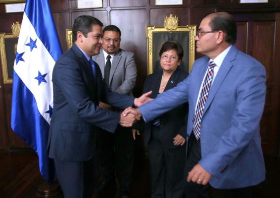 Comisión depuradora de Policía viaja a los Estados Unidos