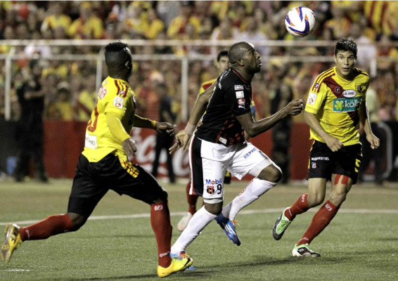 ¡Jerry Palacios, se corona campeón en el fútbol de Costa Rica!