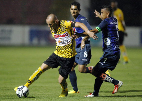 Motagua remonta y frena el andar de un diezmado Real España