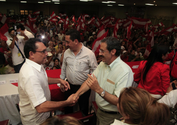 Villeda recibe a liberales que se habían ido a Libre