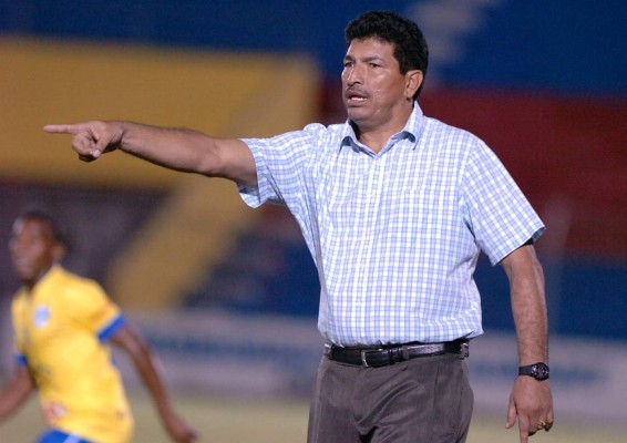 Carlos Martínez: 'Nos vamos contentos con la actuación de los jugadores'