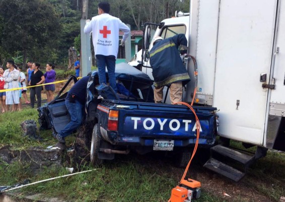 Esposos e hija mueren al accidentarse en la CA-5