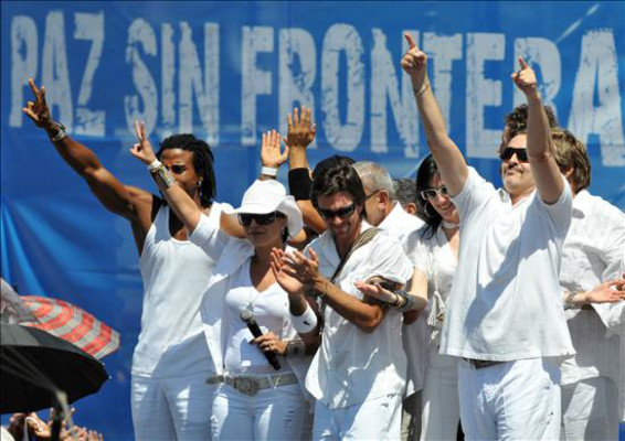 Juanes canta por la paz entre Cuba y EUA
