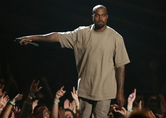 Se burlan de Kanye West en las redes