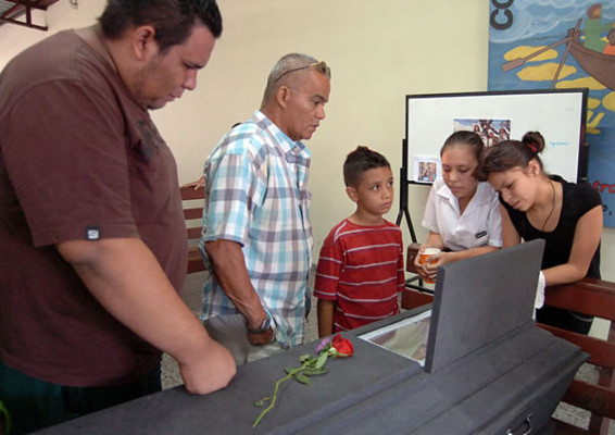 Honduras: Un día después de masacre en zapatería
