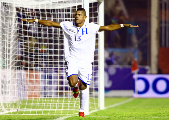 Honduras cede un empate, pero queda a un paso del Mundial