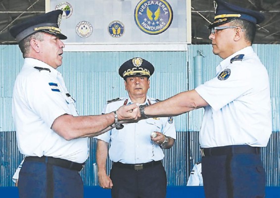 Nuevos jefes de unidades de la FAH asumen sus cargos
