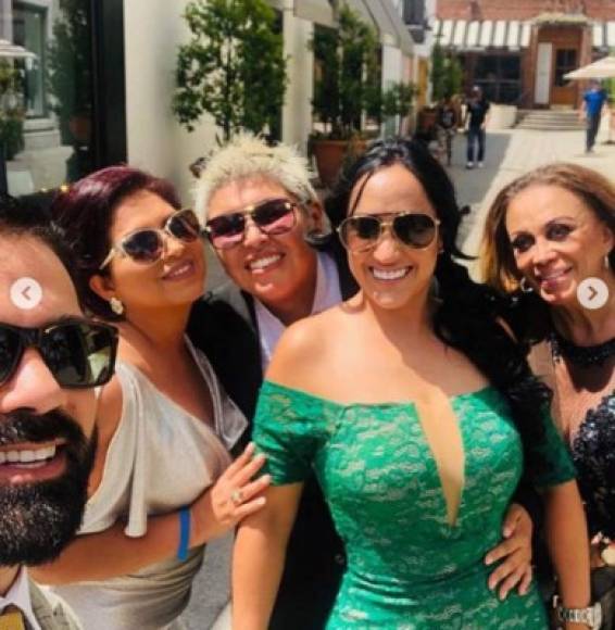 'La Chupitos' y su pareja Tizoc compartieron con varias celebridades en la polémica boda de la Chiquis Rivera.