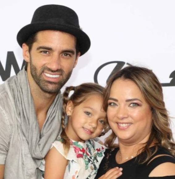 Según el presentador, Adamari López estaba harta de seguir aparentando tener una familia feliz junto al artista español.