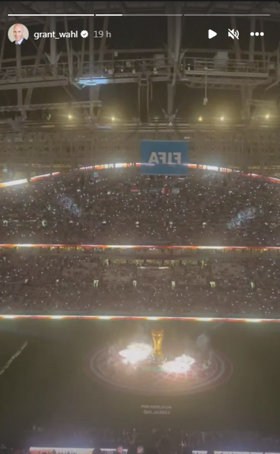 Según información de diarios estadounidenses, Wahl se desplomó en la tribuna de prensa cuando el partido se acercaba a su fin. 