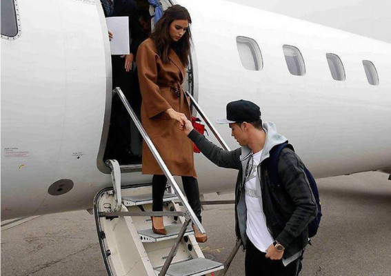 Cristiano llevará su familia a Brasil en cuatro jets para Mundial