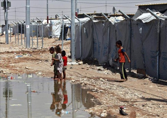 OMS distribuye medicinas en zonas controladas por el Estado Islámico