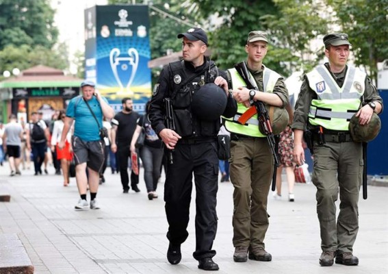 Reabren estaciones de metro en Kiev tras falso aviso de bomba