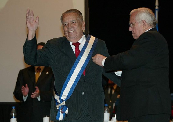 Expresidente hondureño Roberto Suazo Córdova muere a los 91 años