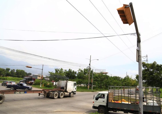Eliminarán semáforos para agilizar tráfico vehicular en San Pedro Sula