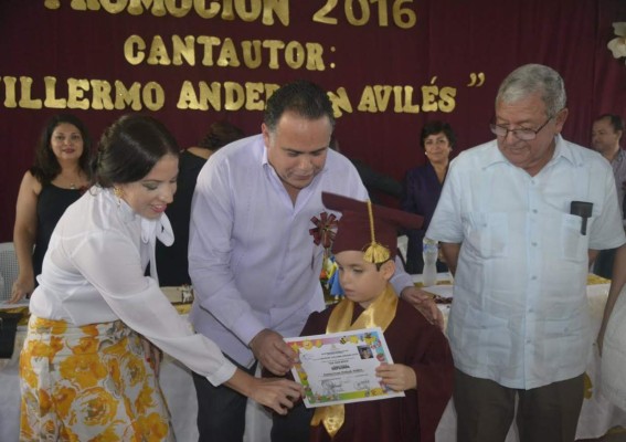 El jardín y centro inclusivo San Juan Bosco gradúa su tercera promoción