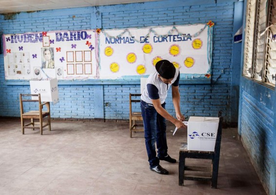 Comienza el escrutinio de votos en Nicaragua