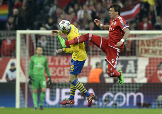 Bayern Múnich avanza a cuartos de Champions y elimina al Arsenal