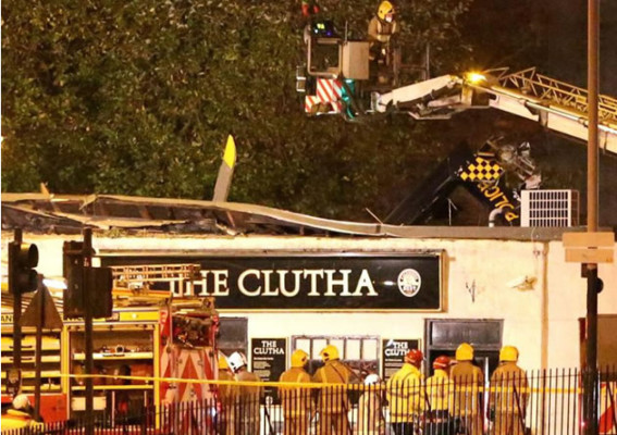 Vídeo: Helicóptero de la policía se estrella y deja ocho muertos en Londres