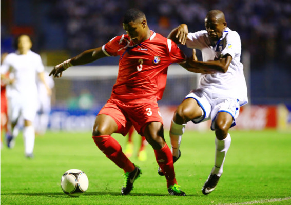 Honduras cede un empate, pero queda a un paso del Mundial
