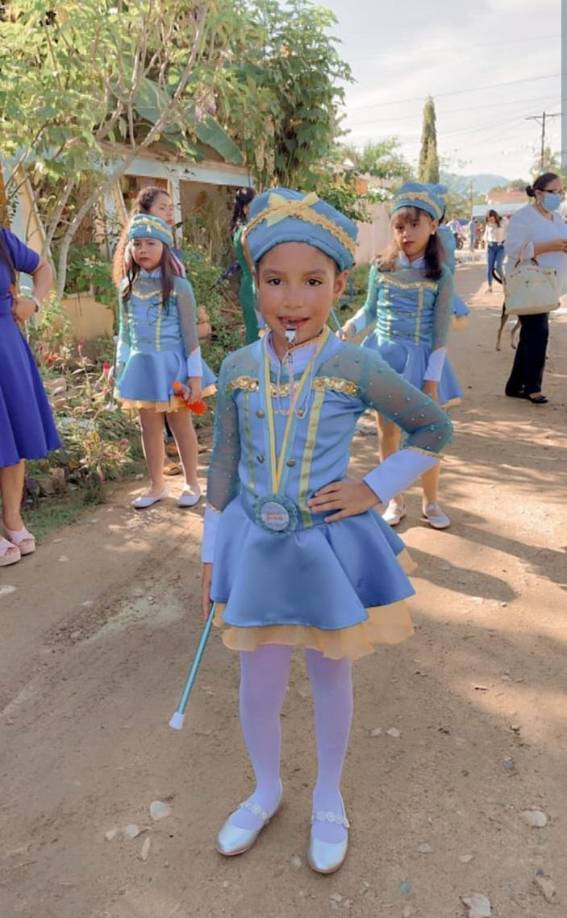 María Belén Medina, alumna de la Escuela Francisco Morazán de Ilanga, Colón, destacó como palillona.