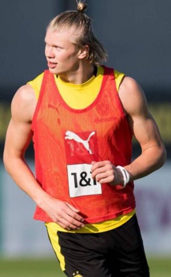 Según el diario alemán Bild, el delantero noruego Haaland ha rechazado toda posibilidad de fichar por el Bayern Múnich. La prensa señala que no quiere seguir en la Bundesliga ya que le entusiasma la posibilidad de jugar en la Liga española o la Premier League. Foto Facebook Erling Haaland.