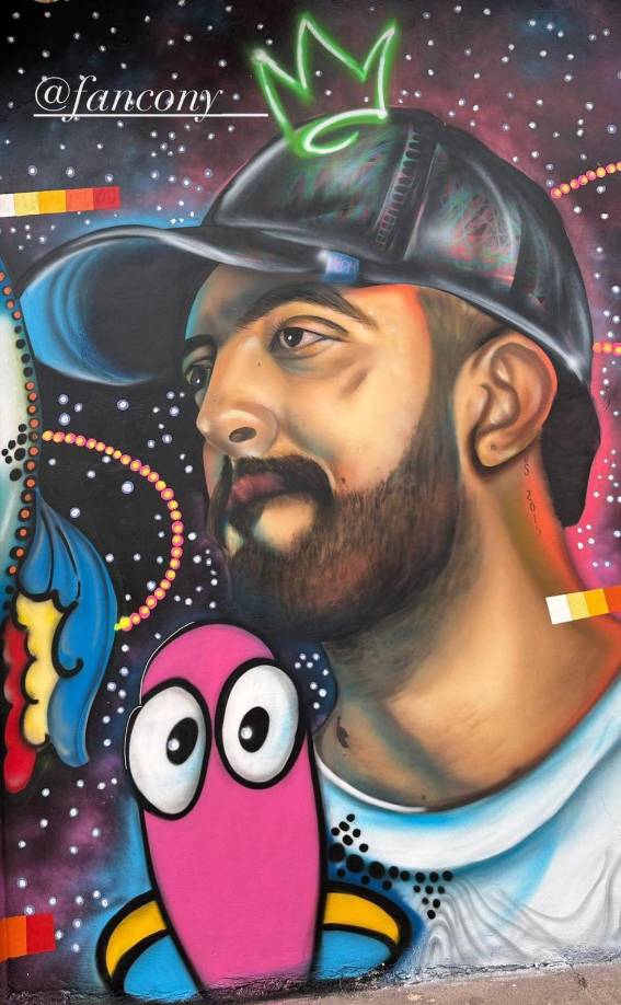 Cabe señalar que, en el atractivo y colorido mural, los rostros de Los Hijos de Morazán son acompañados por las figuras ilustrativas que los representan.