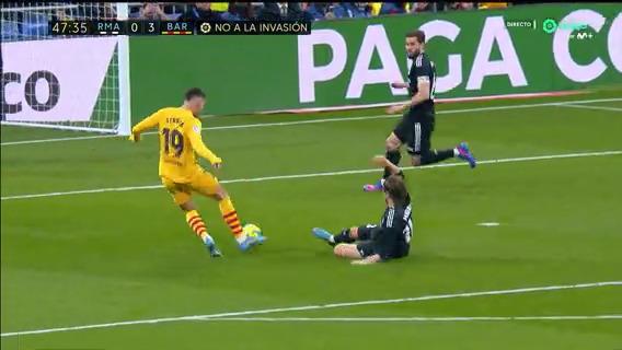 Ferran Torres se reivindicó y goleó al Real Madrid en el Santiago Bernabéu