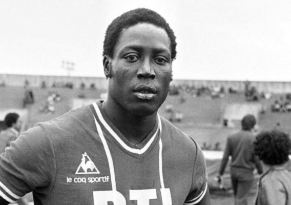 Muere exfutbolista francés Jean-Pierre Adams después de 39 años en coma