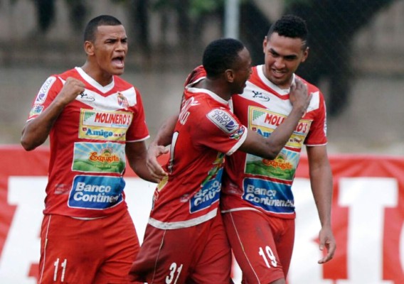 Real Sociedad pone un pie en la final