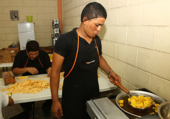 Empresarios del futuro demuestran su talento