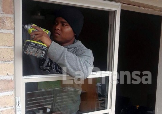 'Chicharito' Ramos, de promesa del fútbol hondureño a instalar ventanas en Estados Unidos