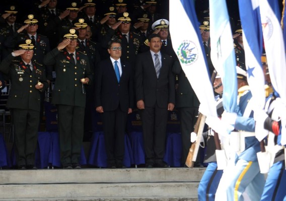 Fuerzas Armadas de Honduras festejan los 225 años del natalicio de Francisco Morazán