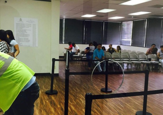 Consulado en Houston llama a hondureños reinscribirse en el TPS 