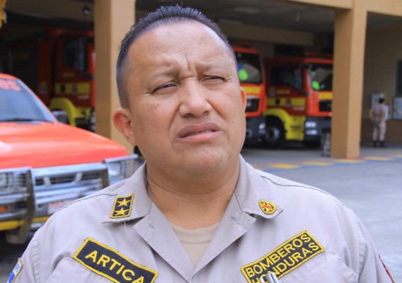 Avanza remodelación en estaciones de bomberos