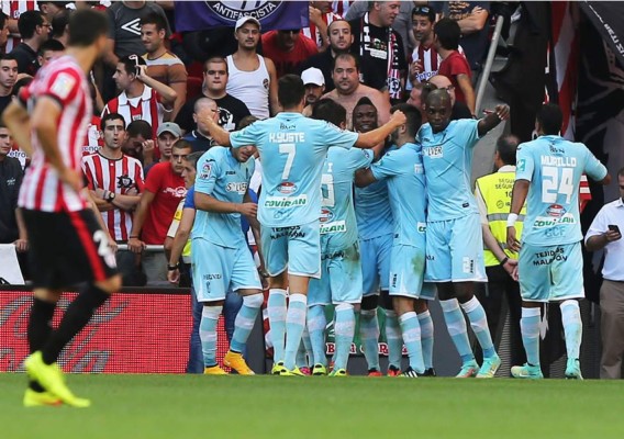 Granada sorprende al Athletic de Bilbao en San Mamés