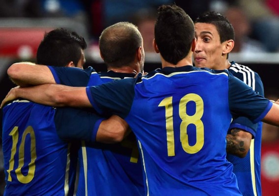 Argentina le estrena la corona a Alemania con un brillante Di María