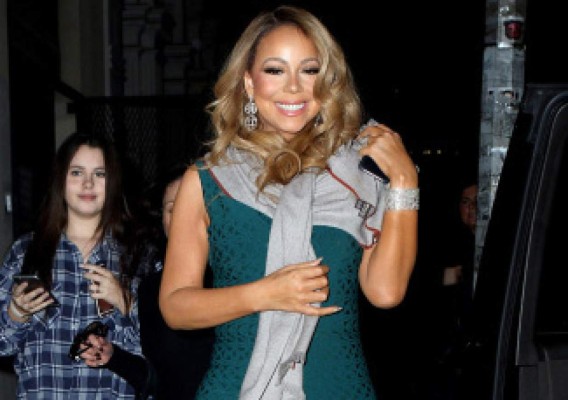 Carey fue abucheada en concierto