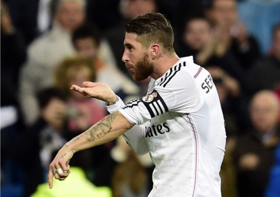 Video: Sergio Ramos y su gol 50 con extraño remate