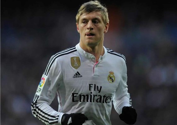 Toni Kroos se retiró lesionado en el Real Madrid-Valencia