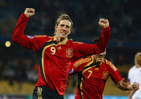 España aplasta a Nueva Zelanda sin despeinarse