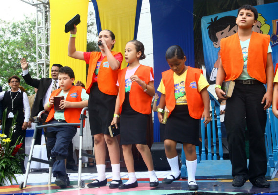 Daniel, el pequeño orador que sueña con ser futbolista