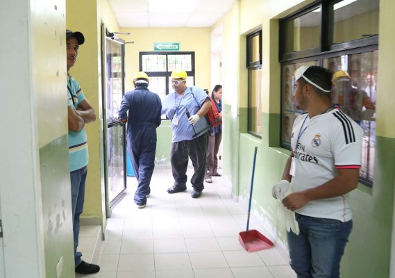 Aíslan a paciente que tiene bacteria mortal en el Rivas