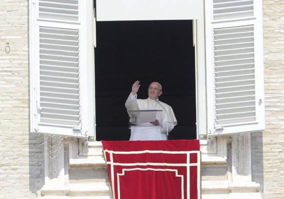 El Papa pide que se respeten los acuerdos en Ucrania