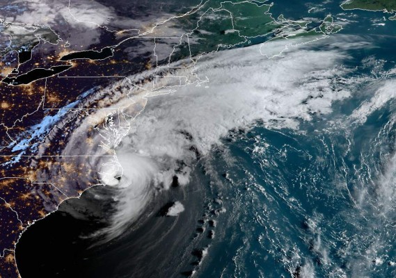 Dorian se degrada a Categoría 1, pero sigue siendo peligroso