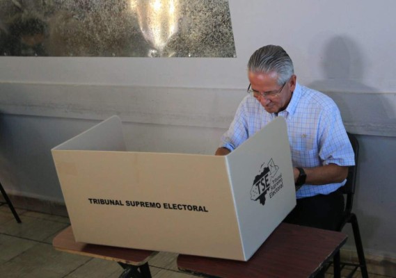 Ricardo Maduro augura una victoria del Partido Nacional